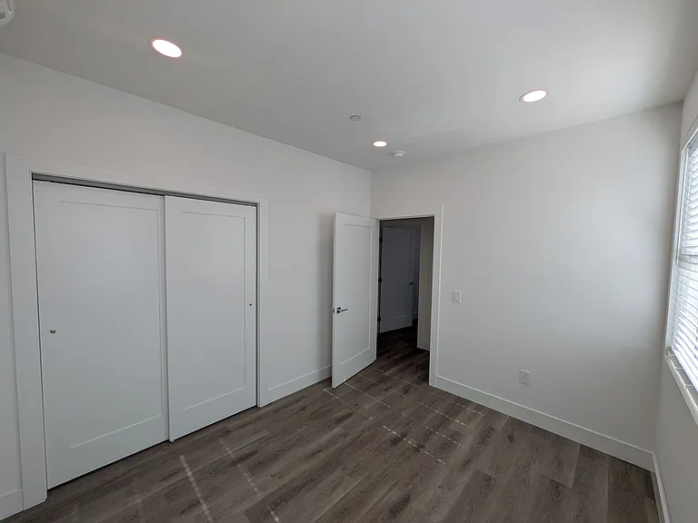 312 S Halcyon Rd #A — Photo 8