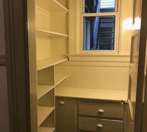 5th image of 2115 Jones St