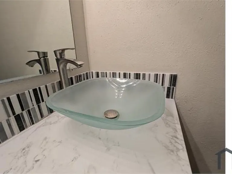 7200 W T C Jester Blvd #203 — Photo 4