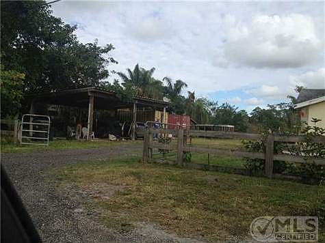 2nd image of 2079 Jewel Ln
