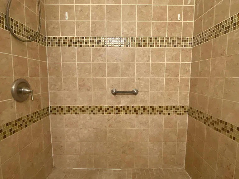 600 Dehaven Dr — Photo 12