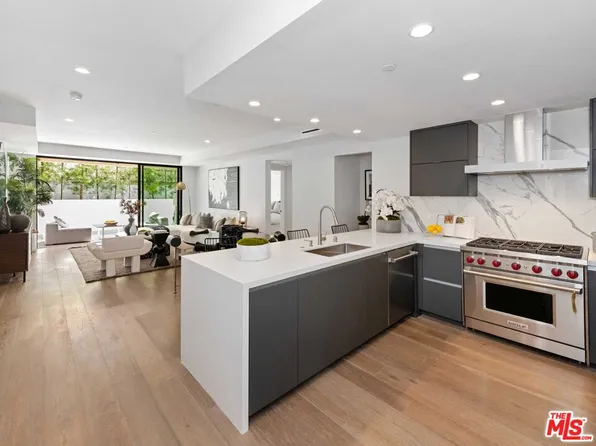 1017 N Croft Ave #104, West Hollywood, CA 90069