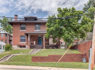 711 E Main St, Belleville, IL 62220