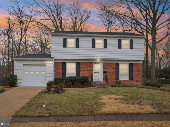 15 Bearfort Way, Lawrence Township, NJ 08648