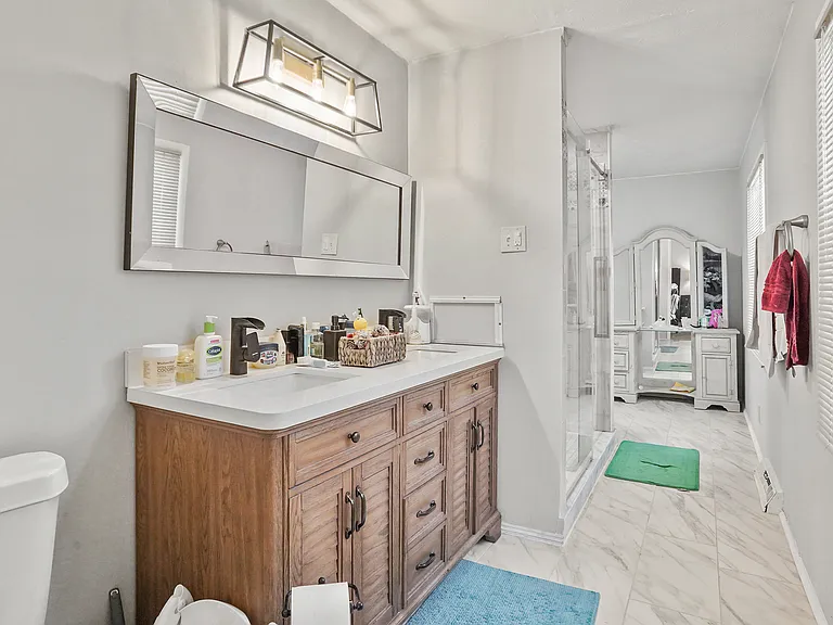 2490 Coronado Ave — Photo 7