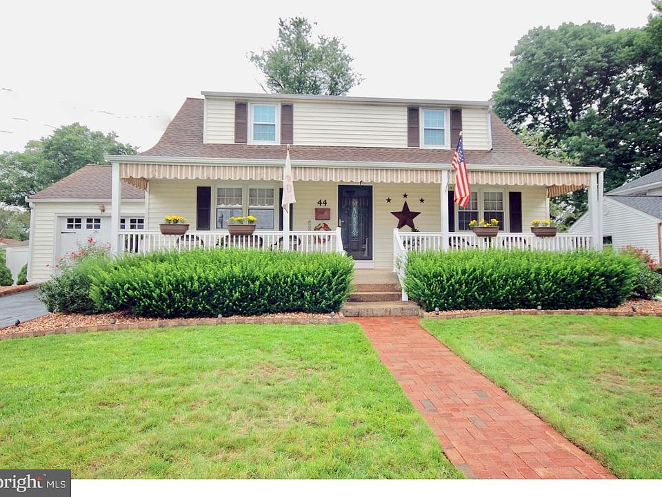 1st image of 44 Pintinalli Dr