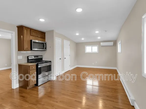 84 Crane St APT 6, Depew, NY 14043