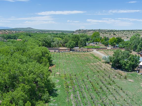 2nd image of 442 Los Pinos Rd