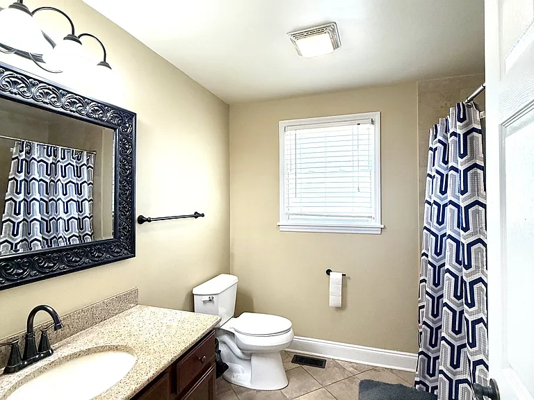 410 Lancaster Ave — Photo 20