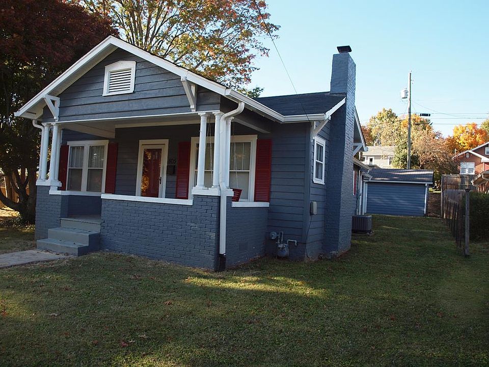 1st image of 805 Lawrence Ave