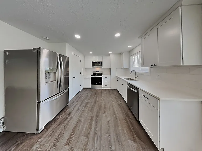 20710 SW Jay St — Photo 21
