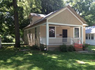 5826 Walrond Ave, Kansas City, MO 64130