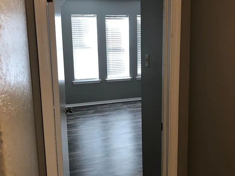902 NE Tortoise Dr — Photo 18