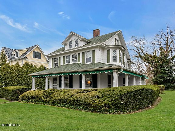 2nd image of 207 Tuttle Avenue