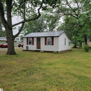 107 Sheridan Dr, Prudenville, MI, 48651