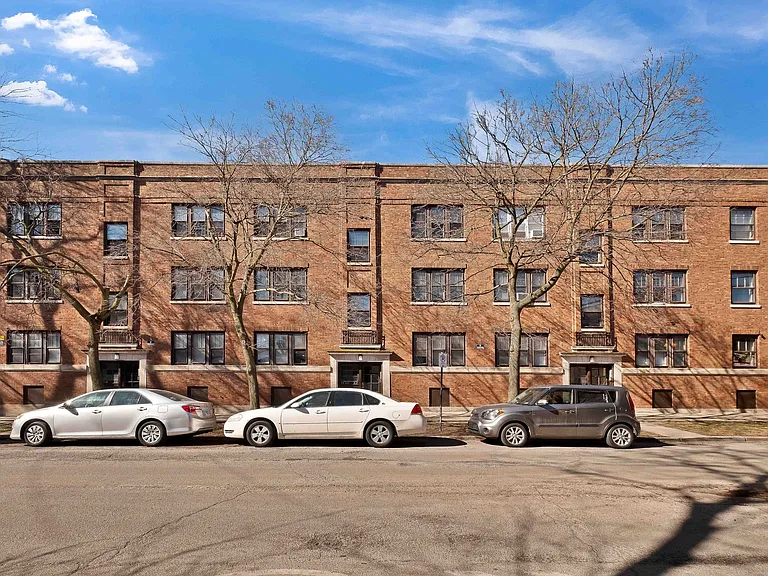 7416 N Ashland Blvd #1 — Photo 2