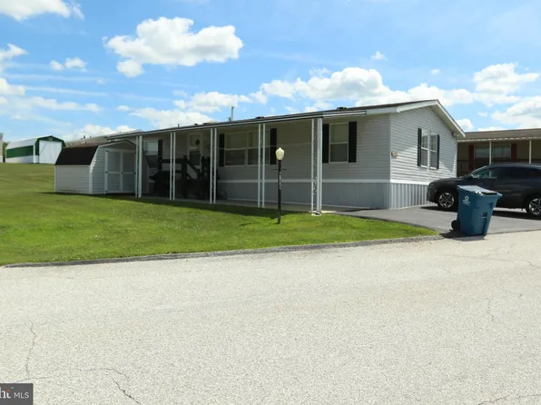 156 Timber Crest Dr, York, PA 17408