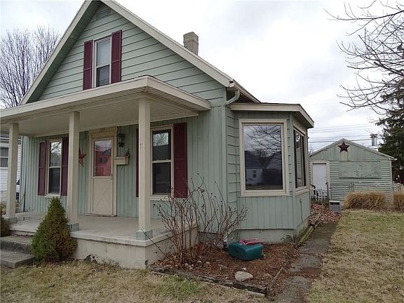 2nd image of 709 W Main St
