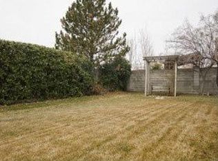 1594 E Nicklaus Rd, Sandy, UT 84092