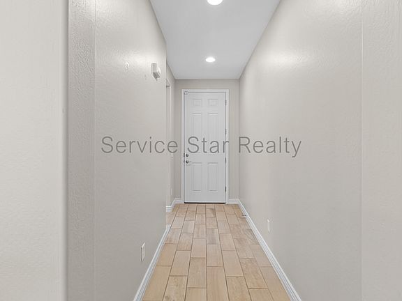 4th image of 3290 E Wisteria Pl