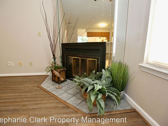 4th image of 4824 Station House Ln
