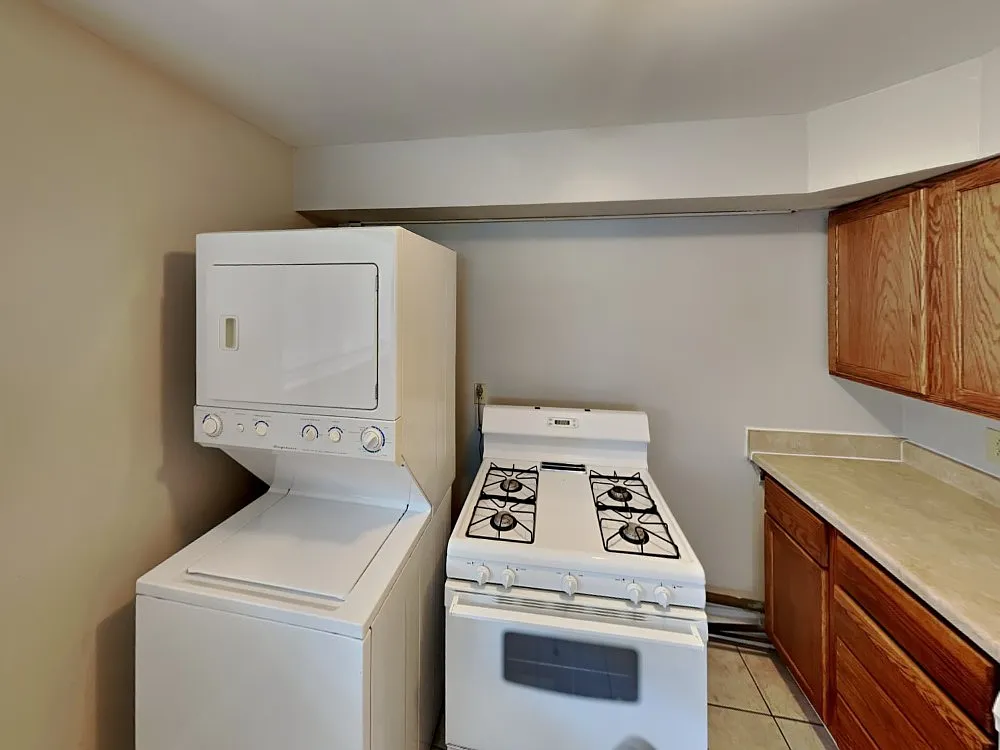 Building Photo - 320 E 17th Ave #A