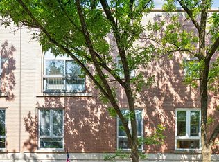 2717 N Greenview Ave, Chicago, IL 60614