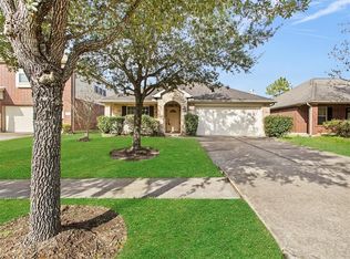 5510 Lilywood Ln, Rosharon, TX 77583