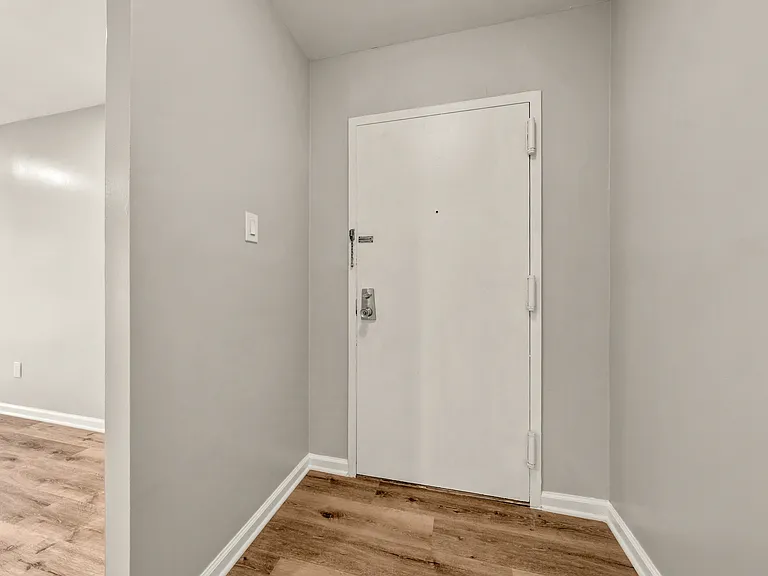 2045 Royal Fern Ct #11C — Photo 3