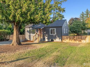 10639 Sheridan Ave S, Tacoma, WA