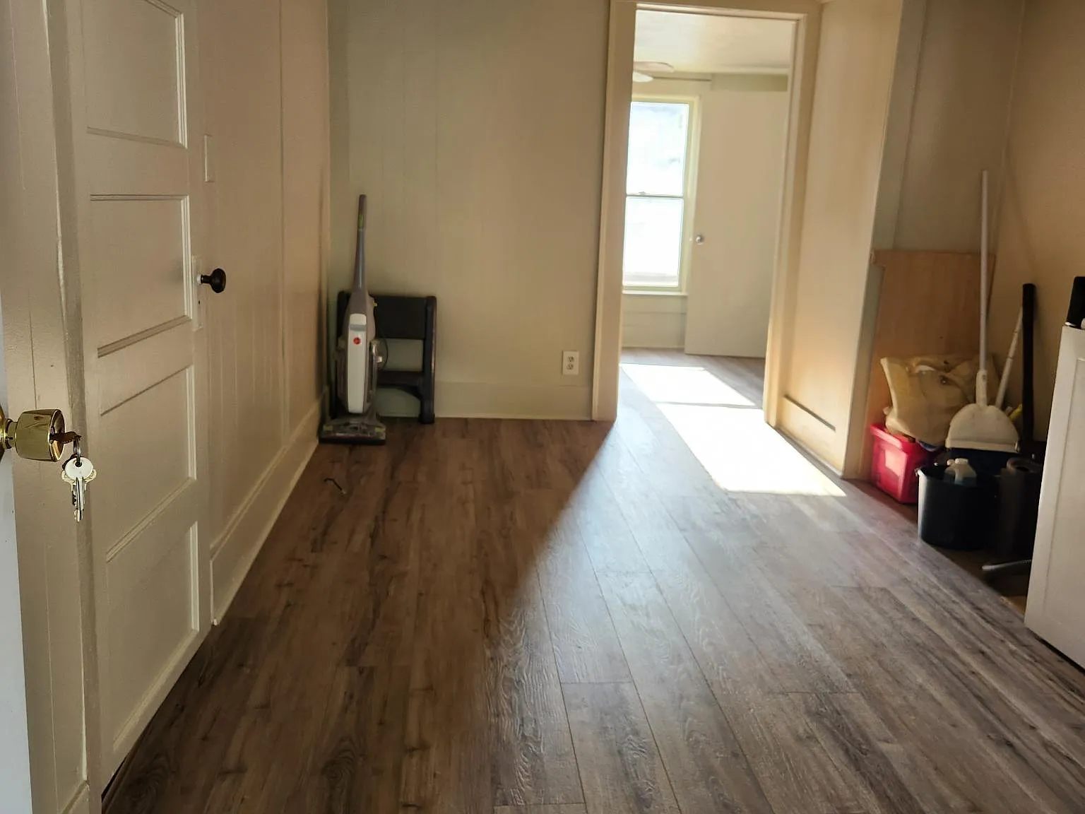 2 bed, 460 sqft, $875 — Photo 3