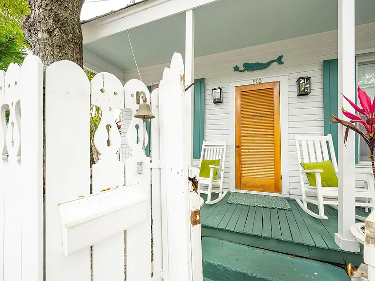 903 Southard St — Photo 17