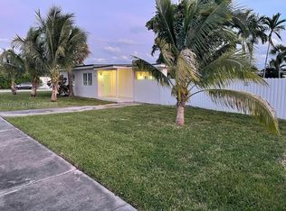 10540 SW 30th St, Miami, FL 33165