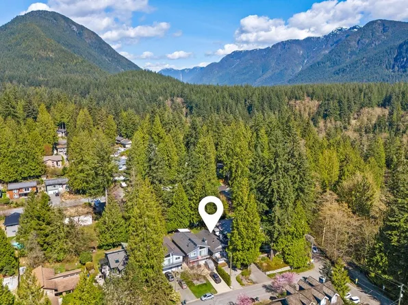 1762 Evelyn St, North Vancouver, BC V7K 1V1