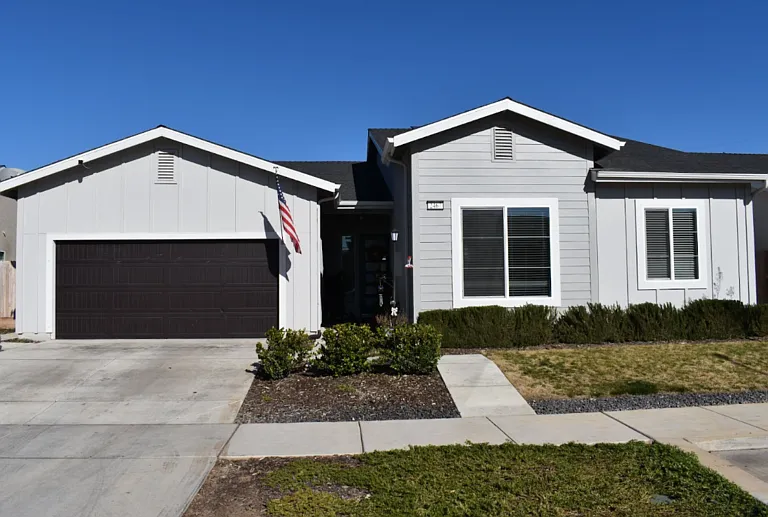 2467 Valverde Dr — Photo 1