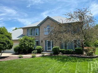 2640 Modaff Rd, Naperville, IL 60565