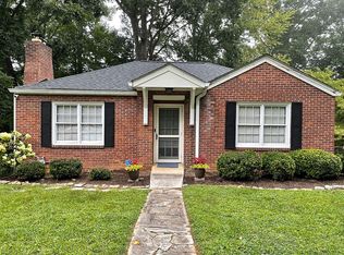 136 Lakewood Dr, Asheville, NC 28803