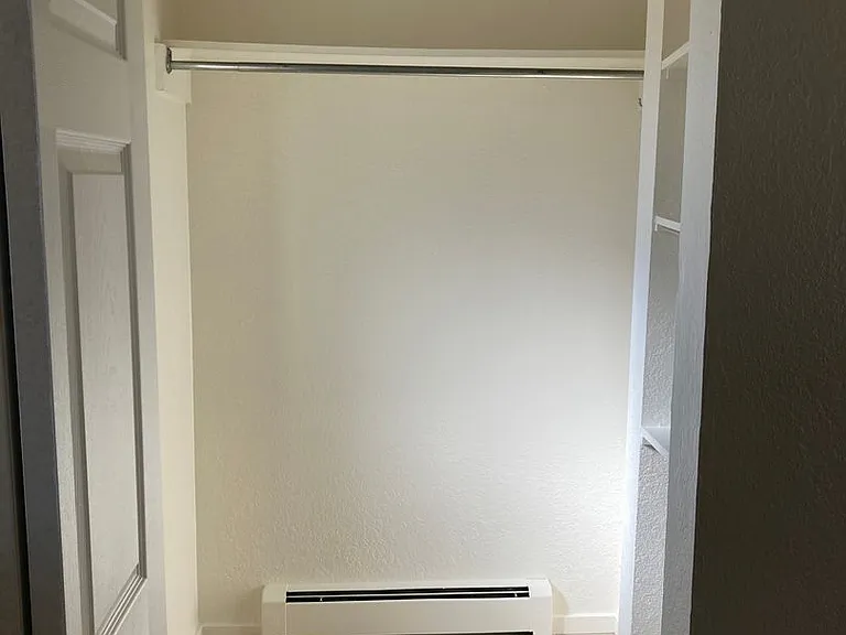 2000 Canyon Blvd — Photo 35