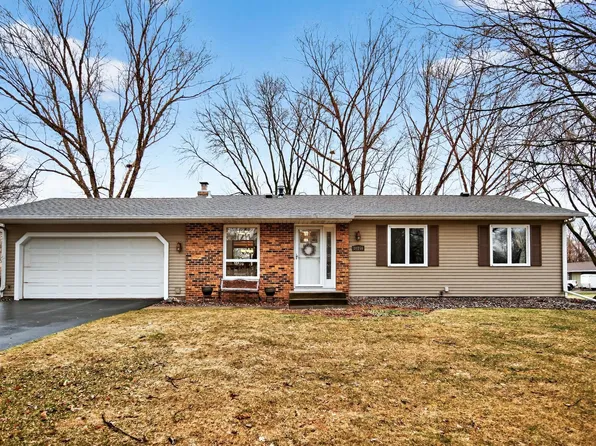 10156 Pilgrim Ln N, Maple Grove, MN 55369