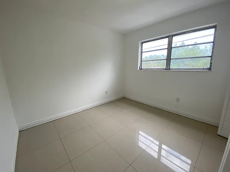 4410 W Flagler St — Photo 23