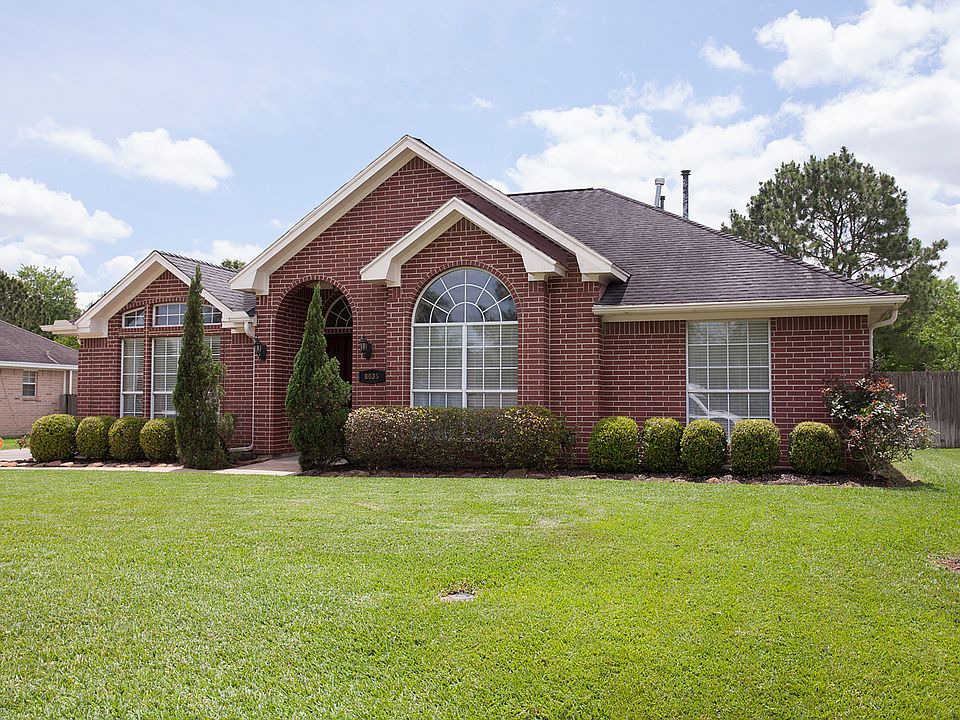1st image of 8035 Gleneagles Dr