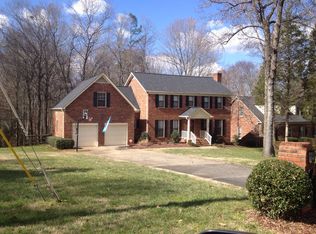 10038 Woodview Cres, Charlotte, NC 28277