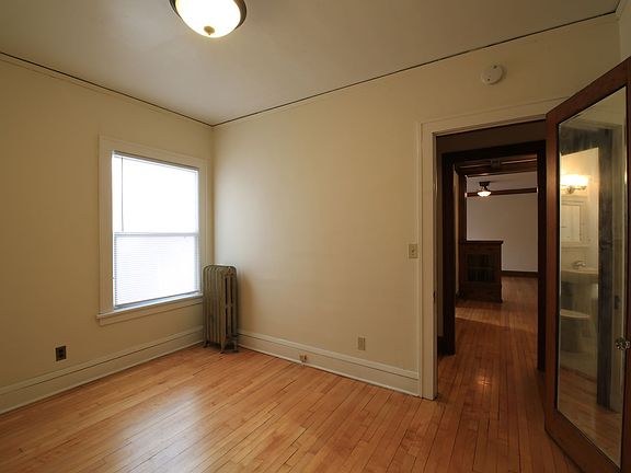 5th image of 3411 Hennepin Ave S #4