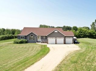 20113 Inwood Ct, Silver Lake, MN 55381