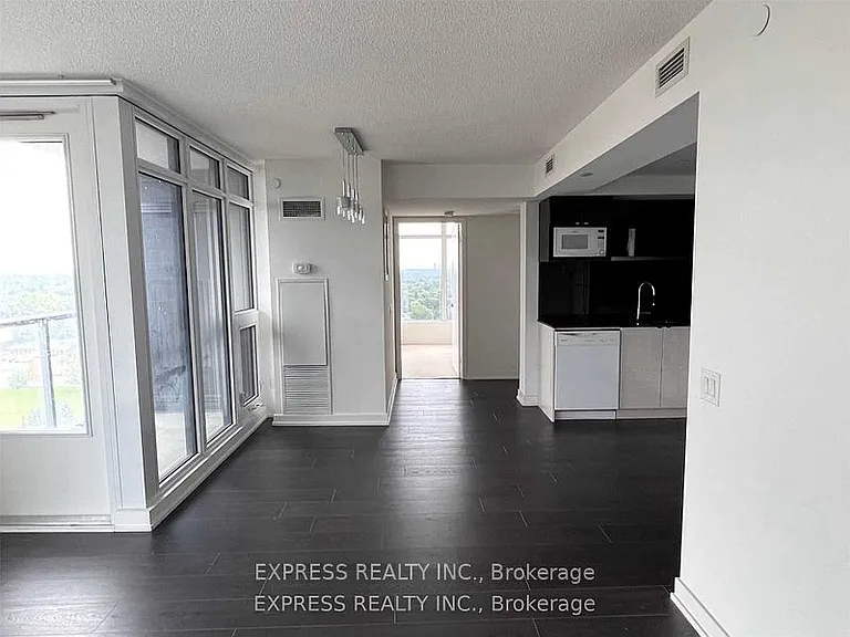 72 Esther Shiner Blvd #1907 — Photo 8