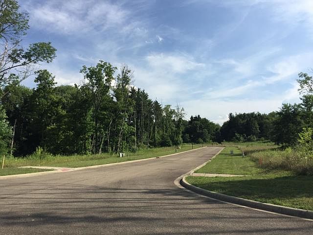 2nd image of 1816 Bent Creek Dr Lot 51