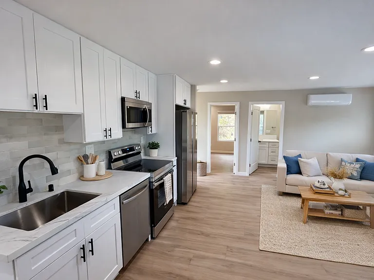 5978 Baja Dr — Photo 2