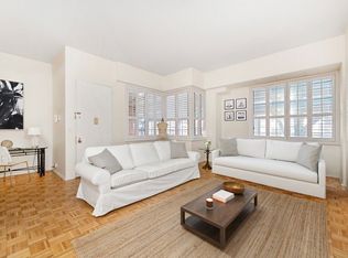 373 W 49th St #TH1A, New York, NY