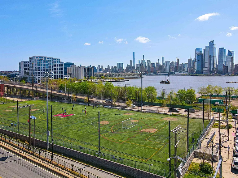 1500 Hudson St #9K — Photo 42