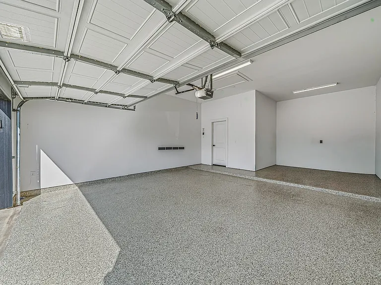 7415 Denali Dr — Photo 36